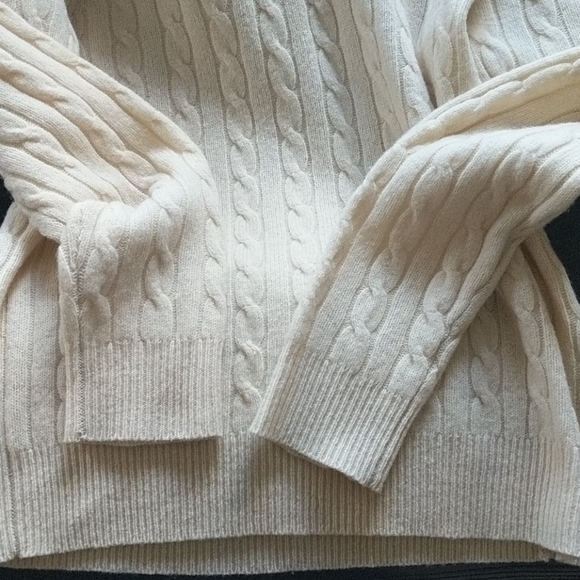 Lamb Wool Cardigan - Picture 3 of 7
